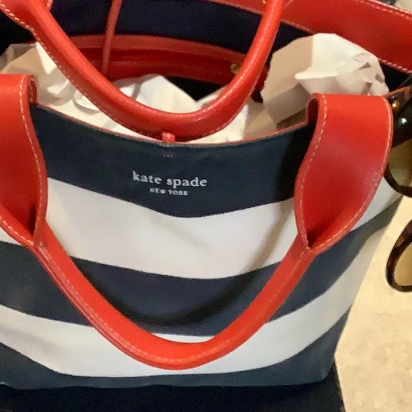 Kate Spade Bag - Picture 2 of 5
